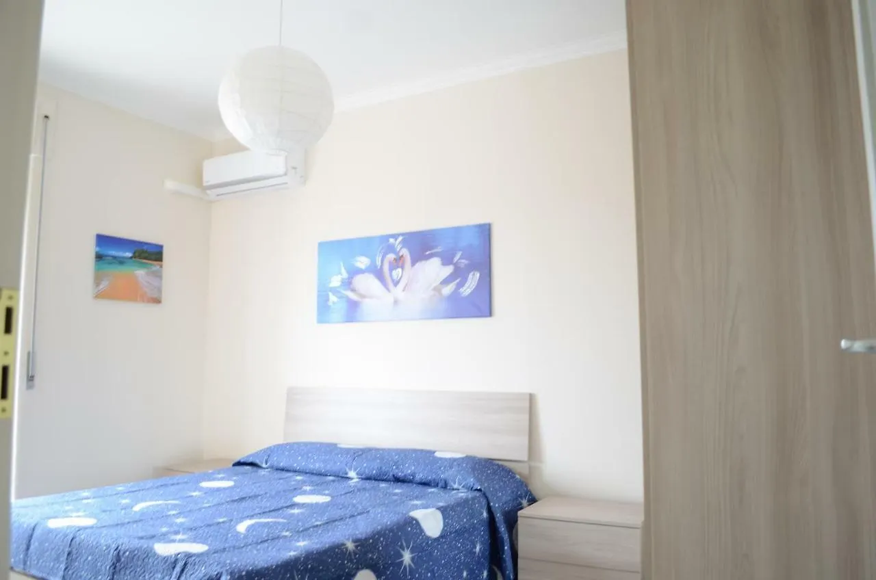 Fondachello Beach House1 - Fondachello-Apartments Com דירה פונדאצ'לו