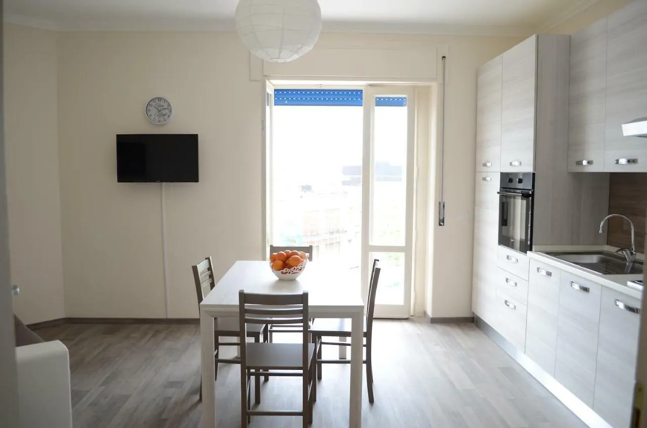 Fondachello Beach House1 - Fondachello-Apartments Com דירה פונדאצ'לו
